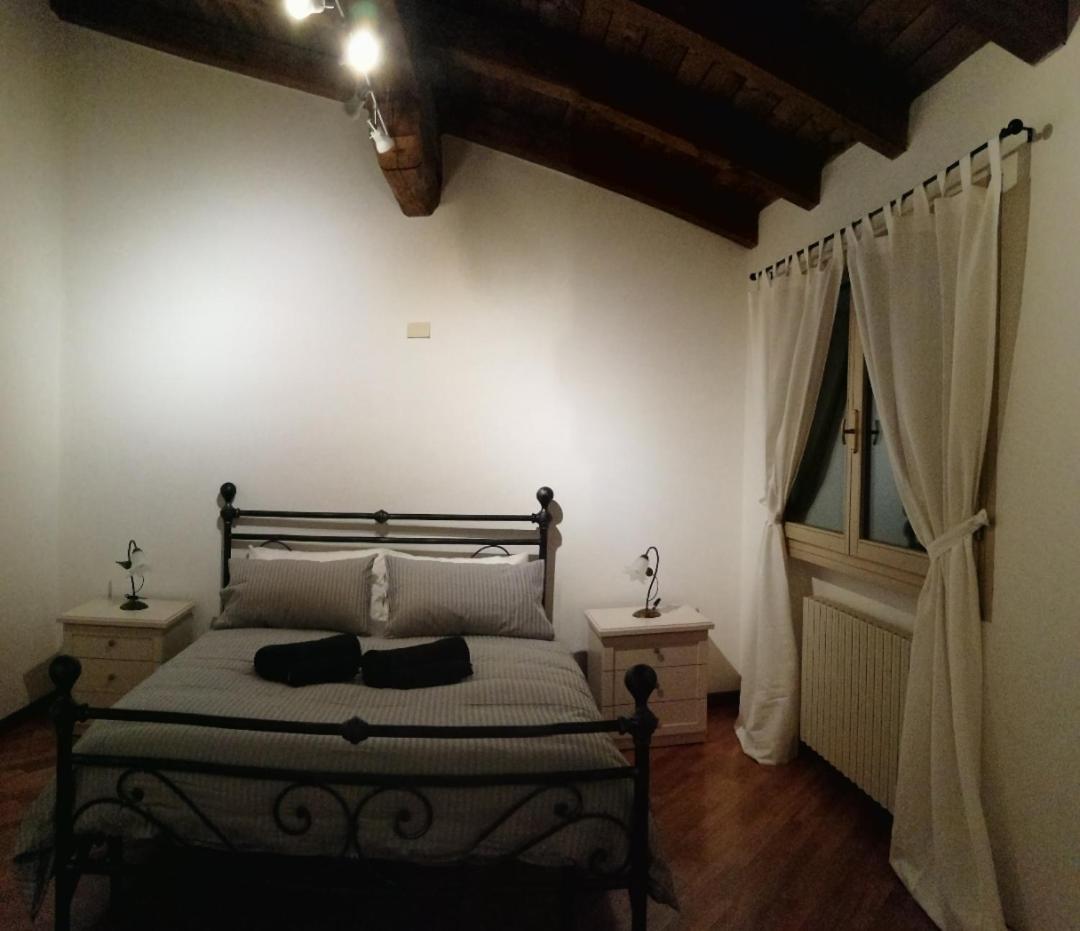 De' Pepoli Apartments بولونيا الغرفة الصورة